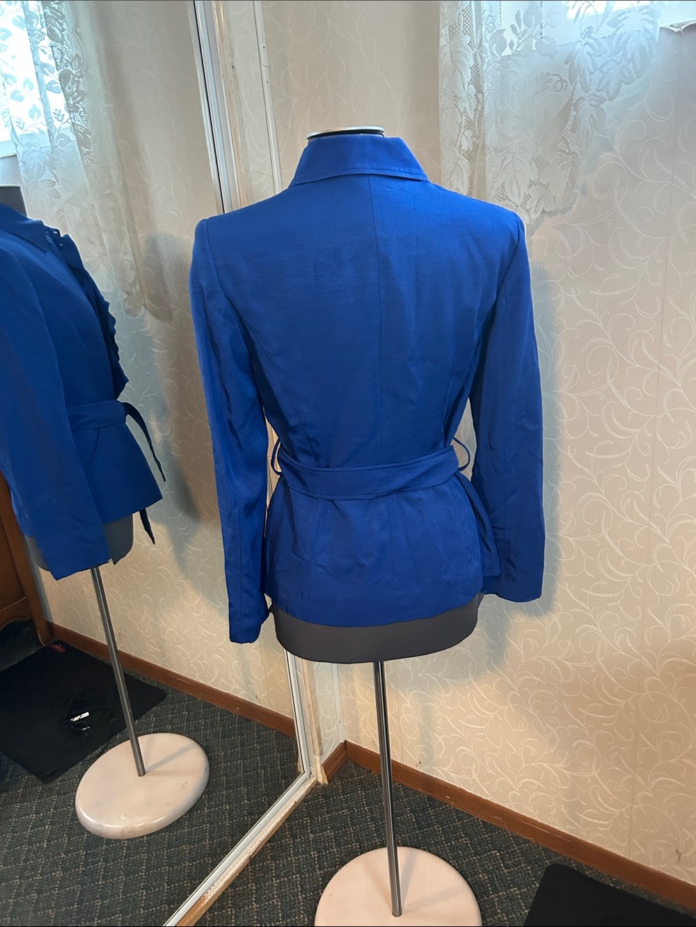 Women's Royal Blue Ruffle-Front Belted Ann Klein Blazer size Med - Picture 3 of 7